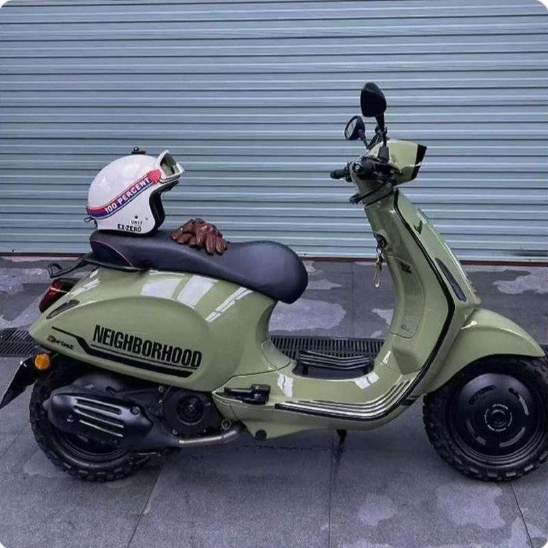 Motorrad-Pedaleinheit für den  – Model Kit Vespa Bewertung und Preis